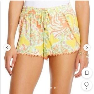 Lilly Pulitzer for Target Womens Pom Pom Shorts “Happy Place” Print Size Medium